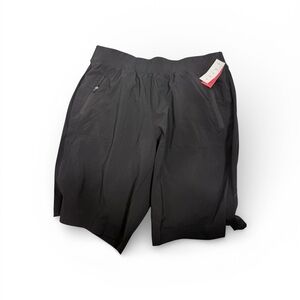 🆕 NWT Livi Active black shorts with zipper pockets size 14/16